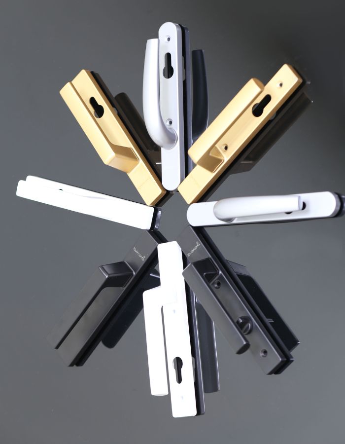 tay nắm cửa kính bằng đồng 5